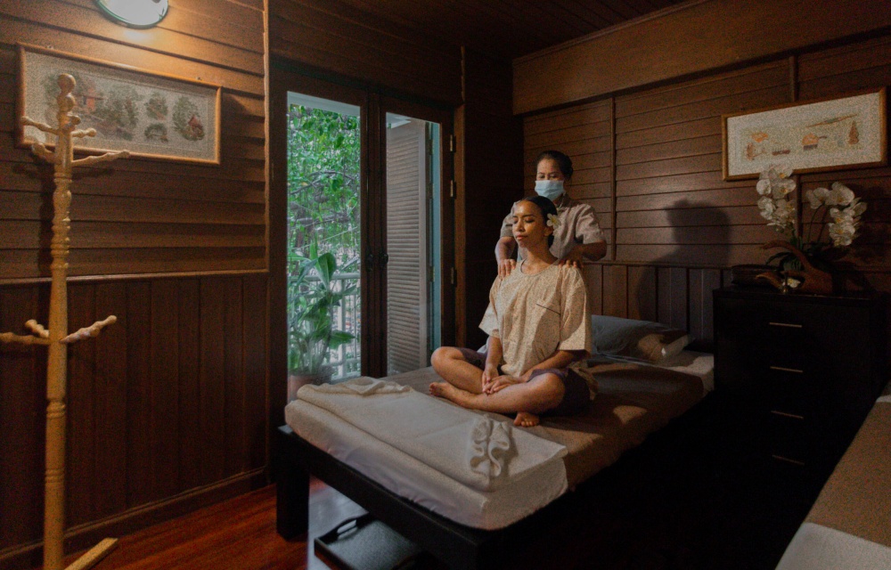 Thai wellness spa Kalanan Riverside Resort